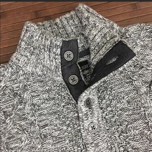 Buckle Black Heavy knit sweater